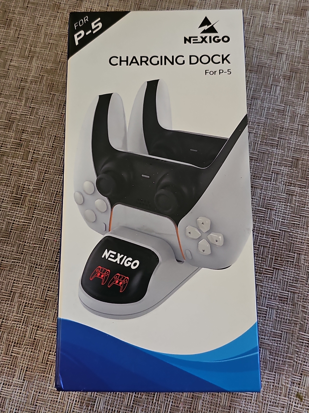 White Dual Charging Dock for P-5 Controllers